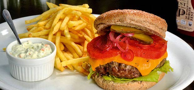 00-hamburgueres-apetitosos-servidos-no-sp-burger-fest
