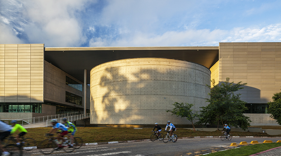 02-biblioteca-brasiliana-usp-premio-oscar-niemeyer