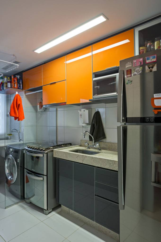 Geladeira-pia-fog&atilde;o: se um estiver ao lado do outro, o fluxo do trabalho &eacute; o mais racional, evitando idas e vindas desnecess&aacute;rias.