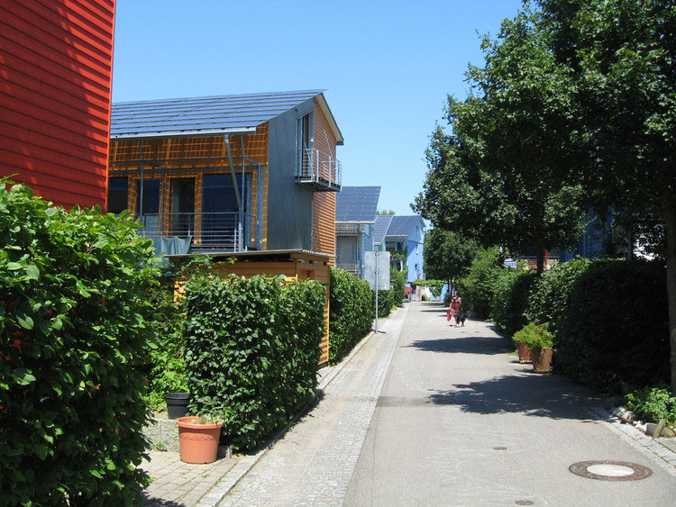 03-bairro-alemao-produz-muito-mais-energia-do-que-consome