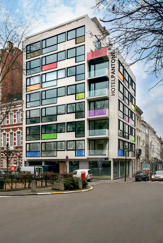 03-hotel-cores-pantone