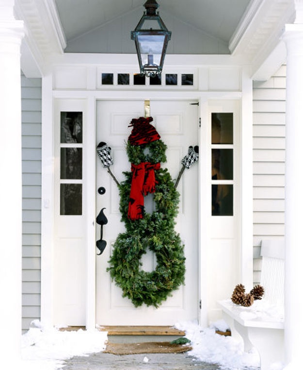 23 ideias para decorar a porta e a fachada de casa para o Natal |  