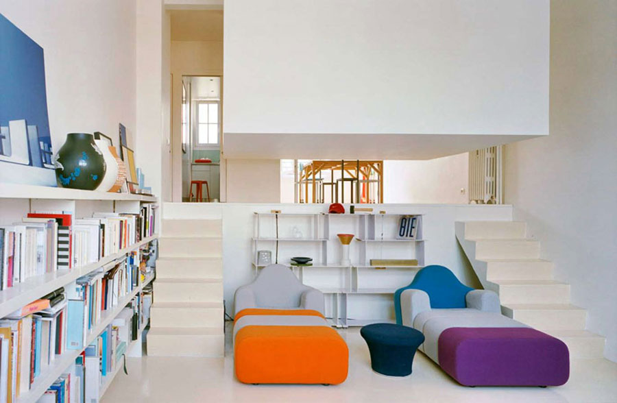 03-o-quarto-fica-suspenso-em-um-cubo-neste-apartamento-pequeno-em-paris