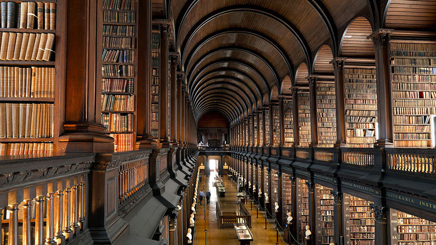 04-biblioteca-que-voce-tem-que-visitar-se-for-a-irlanda