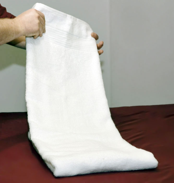 04-como-dobrar-toalhas-04-camisa