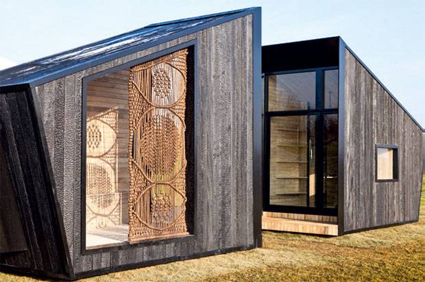 Cabana de 16 m² serve de moradia temporária para artistas e escritores