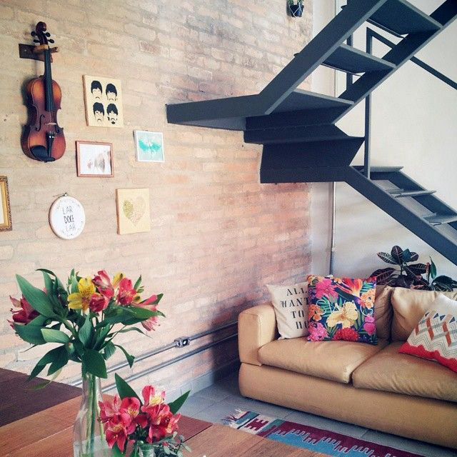 05-retrospectiva-10-ambientes-de-tijolinho-com-cara-de-loft-que-fizeram-sucesso-no-pinterest-em-2015