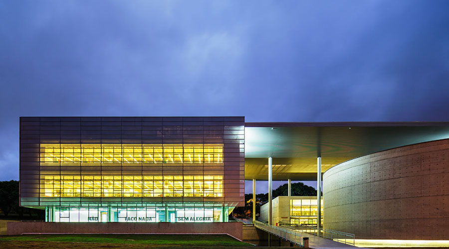 05-biblioteca-brasiliana-usp-premio-oscar-niemeyer