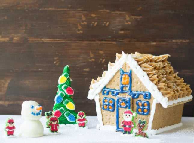 09-casinhas-feitas-de-gingerbread-para-decorar-a-mesa-de-natal