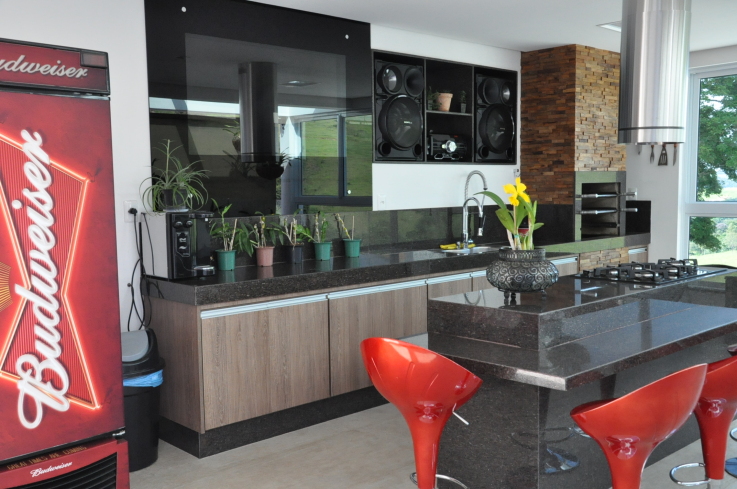 10-cozinhas-com-ilha-projetadas-por-membros-do-casapro (6) 10-cozinhas-com-ilha-projetadas-por-membros-do-casapro (6)