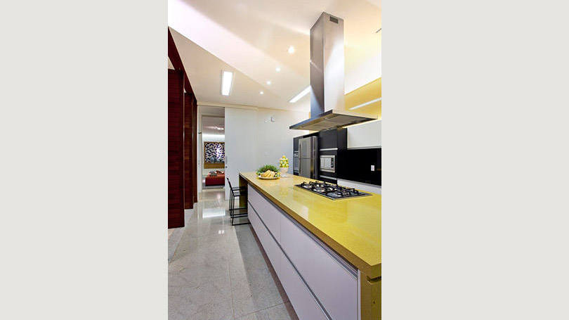 10-projetos-de-cozinhas-supercoloridas-para-voce-se-inspirar04