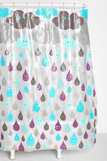 Com desenhos de nuvens e gotinhas de chuva expressivas, a cortina promete transformar o banho em uma tempestade muito divertida. Em plástico transparente, mede 182 x 177 cm e na Urban Outfitters sai por US$ 29.