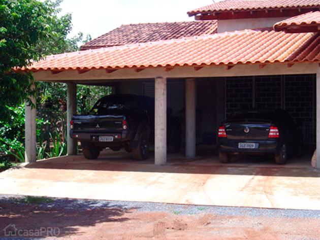Garagem projetada por Rômulo Cavalcanti Braga.