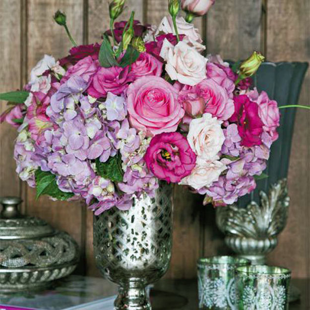 11-dia-das-maes-13-ideias-de-arranjos-de-flores-para-decorar-a-mesa