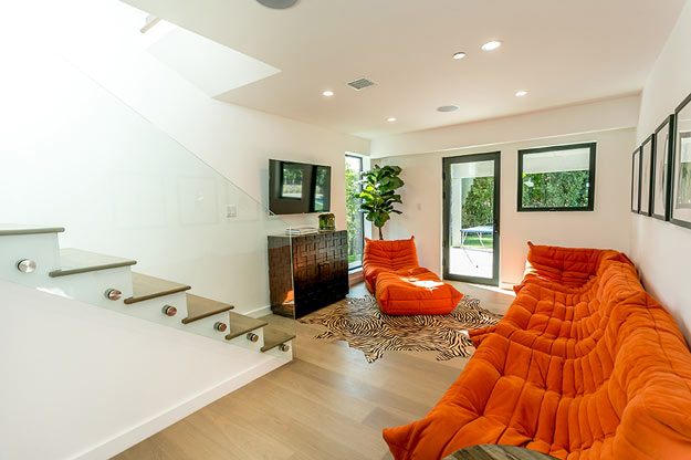 15-casa-moderna-e-neutra-em-beverly-hills