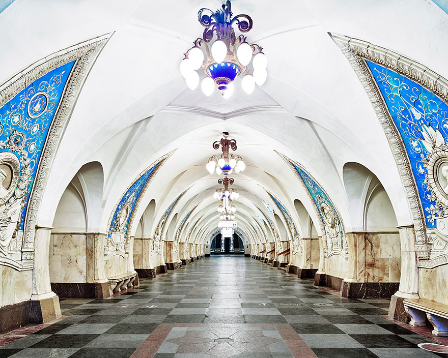 Estação Taganskaya do metrô de Moscou, construída em 1950.