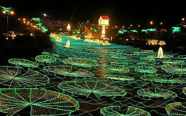 17-decoracoes-de-natal-ao-redor-do-mundo
