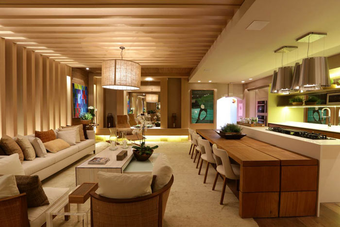 21-O-Home-Gourmet,-de-Adriana-Consulin-e-Izilda-Moraes-para-a-Casa-Cor-SP-2015,-aliou-design-à-funcionalidade-e-incluiu-cozinha-e-sala-de-visitas