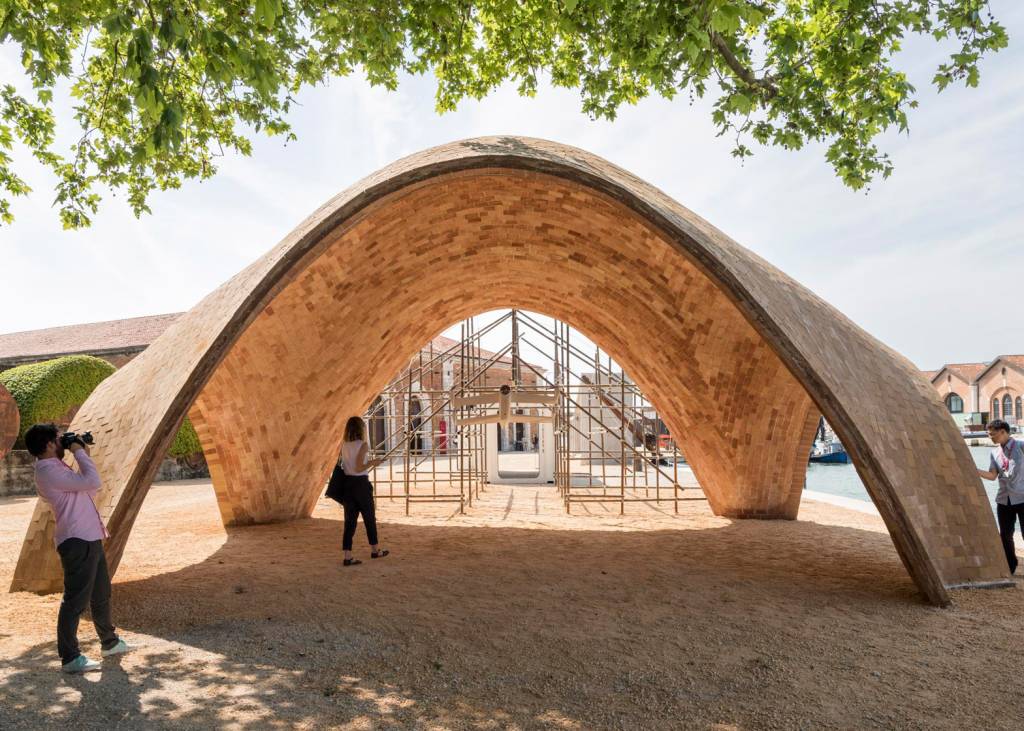 2-revelacoes-da-15a-bienal-de-arquitetura-de-veneza
