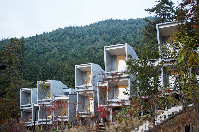 2-arquitetos-japoneses-criam-resort-com-cabanas-bem-na-frente-do-monte-fuji