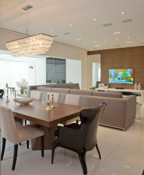 Living e sala de jantar de apartamento duplex de 300 m². Projeto de Patricia Kolanian Pasquini.
