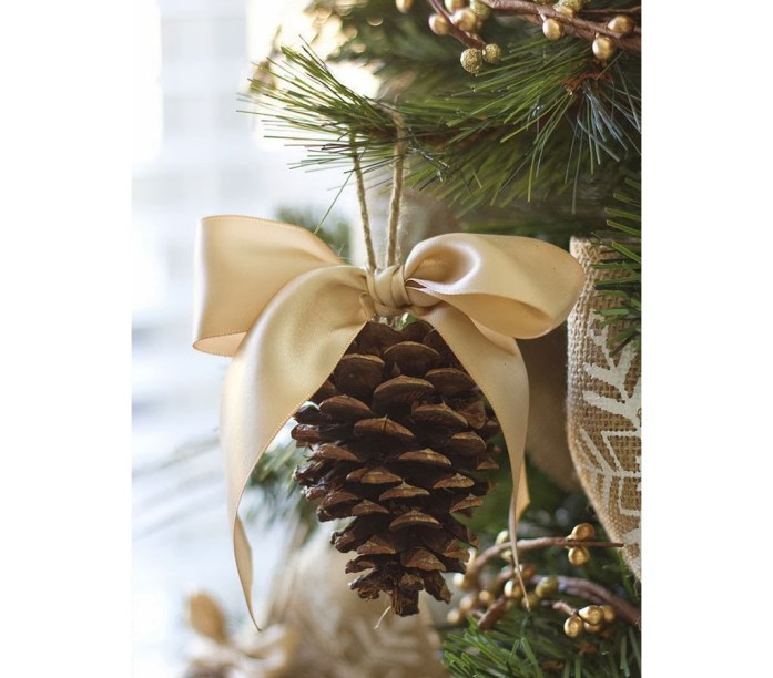 Décor de Natal simples e barata: ideias de árvores, guirlandas e enfeites