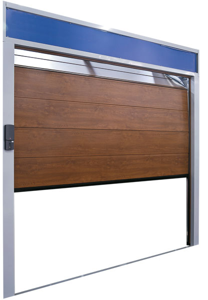 A porta de garagem da H&ouml;rmann tem acabamento antiaderente, que aceita mais d...