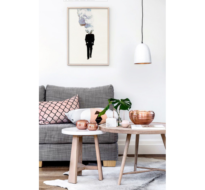 casa-escandinava-sofa-cinza-almofada-rosa-acessorios-cobre Richard Vergez Interiors
