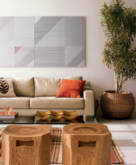 O mix de materiais e texturas esquenta o ambiente. Os bancos,de madeira maci�...