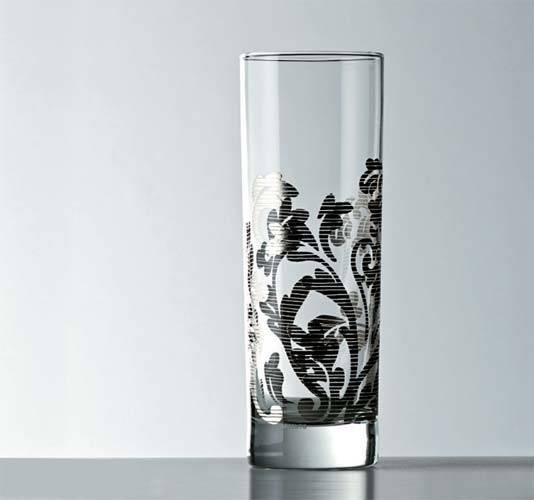 Da Egizia, este modelo (5,5 x 16,5 cm) traz cristal com desenhos de prata. Seis pe&ccedil;as custam 648 reais na Objecto de Desejo.