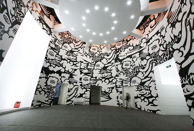 destaque-Xiong-Yu-obra-Wind-Across-Plains-(2009)-bienal-de-curitiba-a-arte-vai-as-ruas