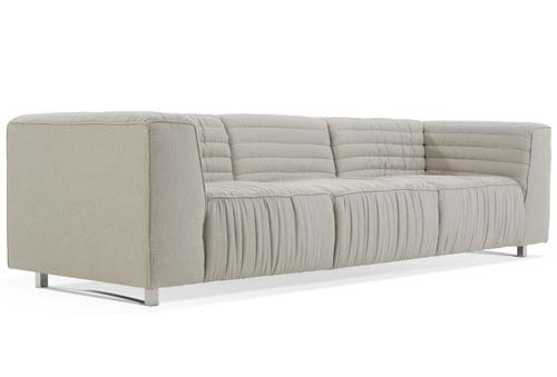 O sof&aacute; San Marco &eacute; um dos destaques da cole&ccedil;&atilde;o outono/inverno da S...