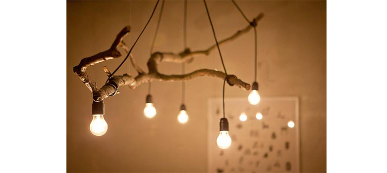 galho-de-arvore-como-luminaria-Improvised Life