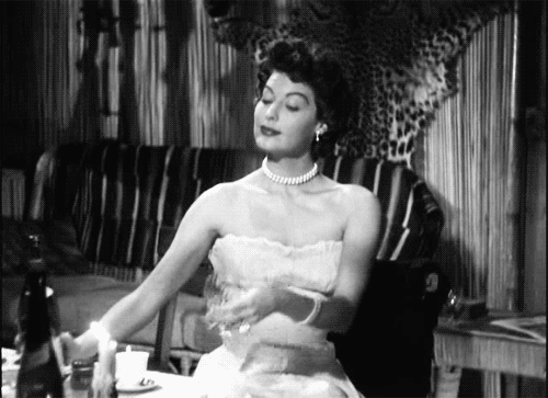 giphy-vintage-ava-gardner-bebendo-vinho