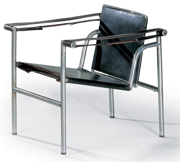 A cadeira de balanço foi projetada pelo arquiteto Le Corbusier em parceria c...