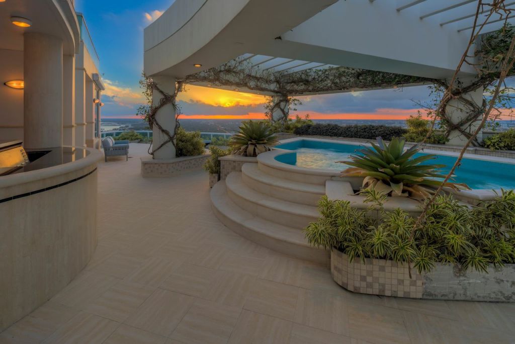 piscina 5 pharrell willians