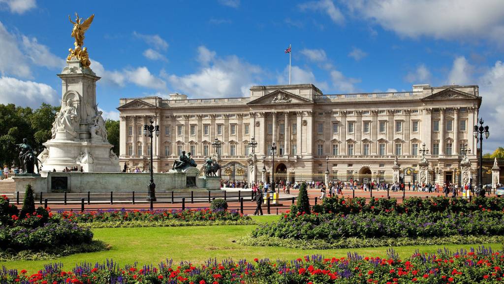 01-buckingham-palace-londres-assistente-rainha