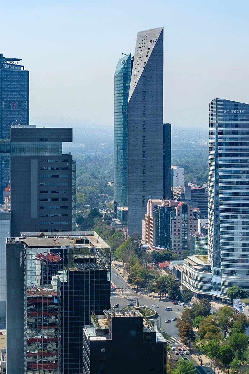 02-torre-reforma-a-mais-alta-da-cidade-do-mexico-tem-forma-triangular