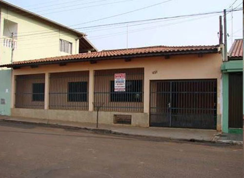 Casa em Barra Bonita, SP, que será leiloada no dia 13 de dezembro pelo leilo...