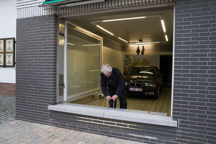 03-morador-de-cidade-belga-transforma-loja-em-garagem-e-burla-leis