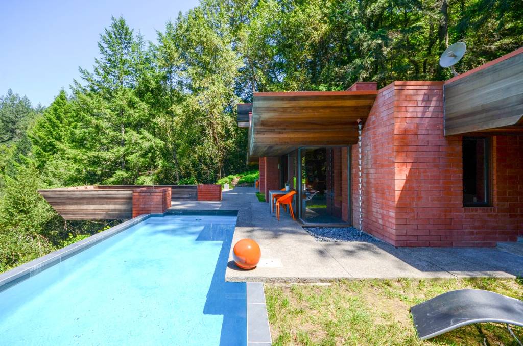 05-gary-tucker-frank-lloyd-wright-casa-subterranea