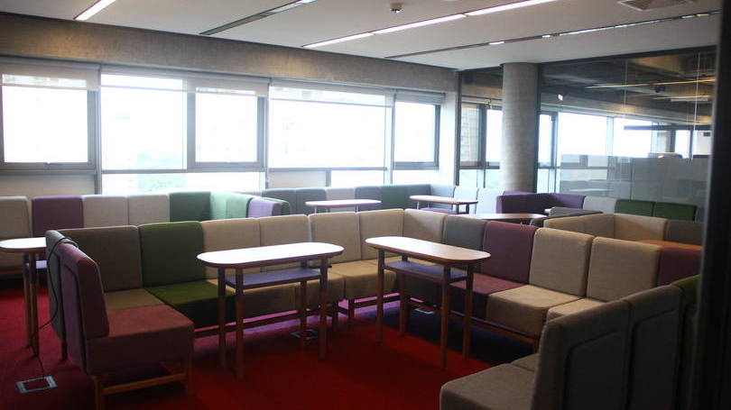 08-exame-escritorio-nubank