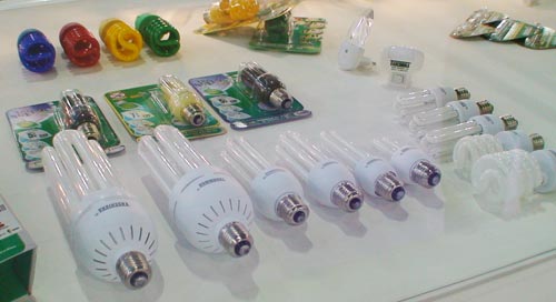 As lâmpadas fluorescentes da Taschibra estão disponíveis em modelos de 8 a...