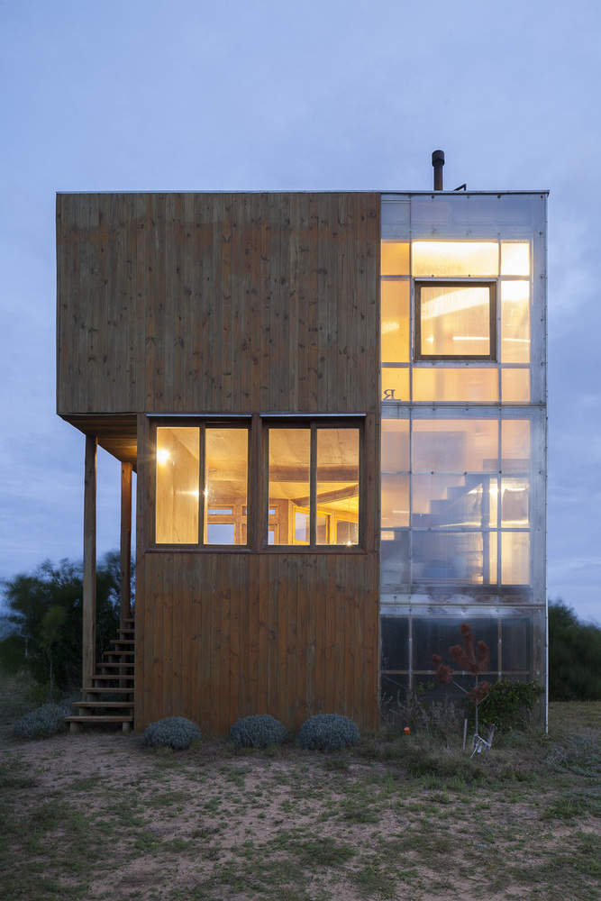 11-visita-guiada-casa-no-uruguai-tem-ampla-vista-para-o-exterior