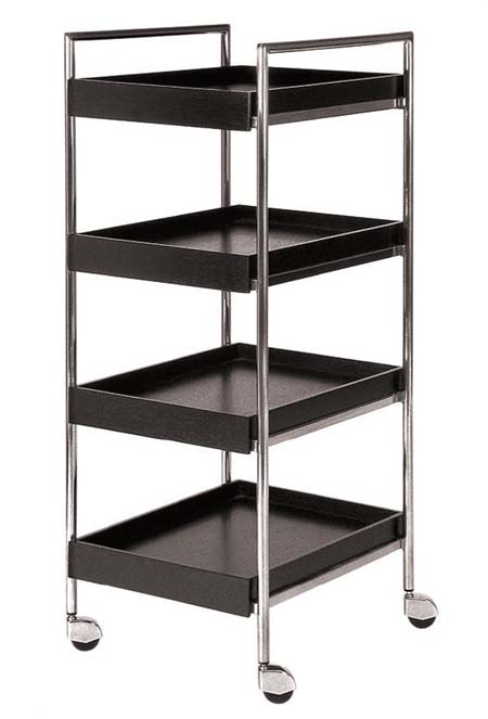 Estrutura de a&ccedil;o e bandejas de madeira pintada formam o carro Aires. Medidas...