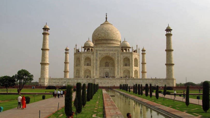 Restauração do mármore do Taj Mahal levará pelo menos 9 anos