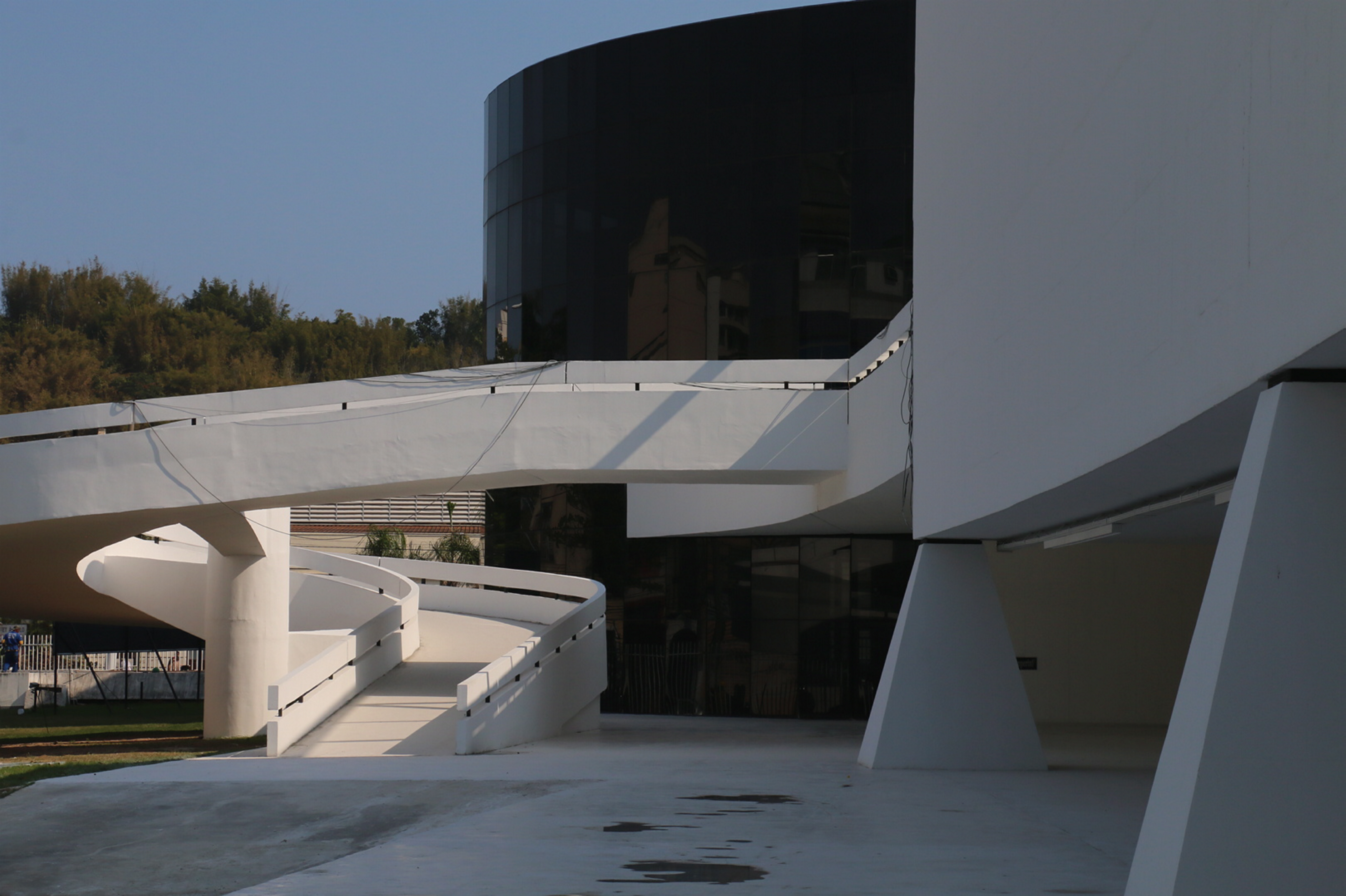 extra-cine-reserva-niemeyer