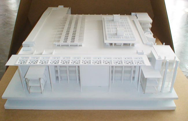 A maquete da Universidade Princesa Nora Bint Abdulrahman apresentada na 8ª B...