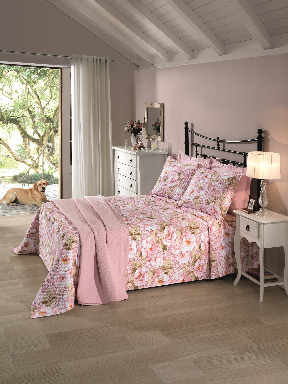 colcha-lara-c-florida-e-rosa
