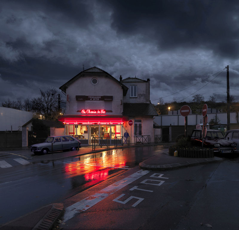 fotografo-retrata-as-luzes-vermelhas-de-cafes-parisienses03